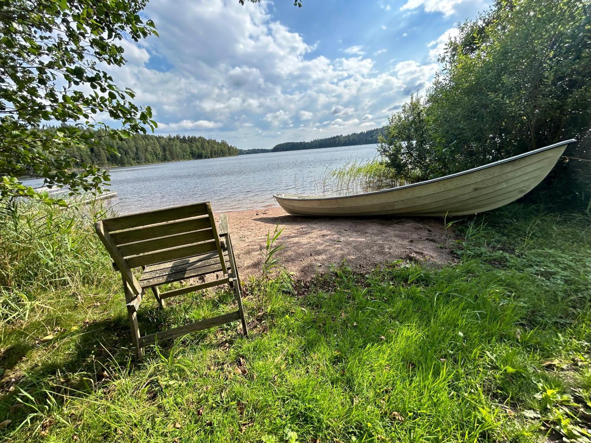 Sauna Cabin In The Heart Of Nuuksio National Park - Moekki Nuuksiossa Эспоо Экстерьер фото