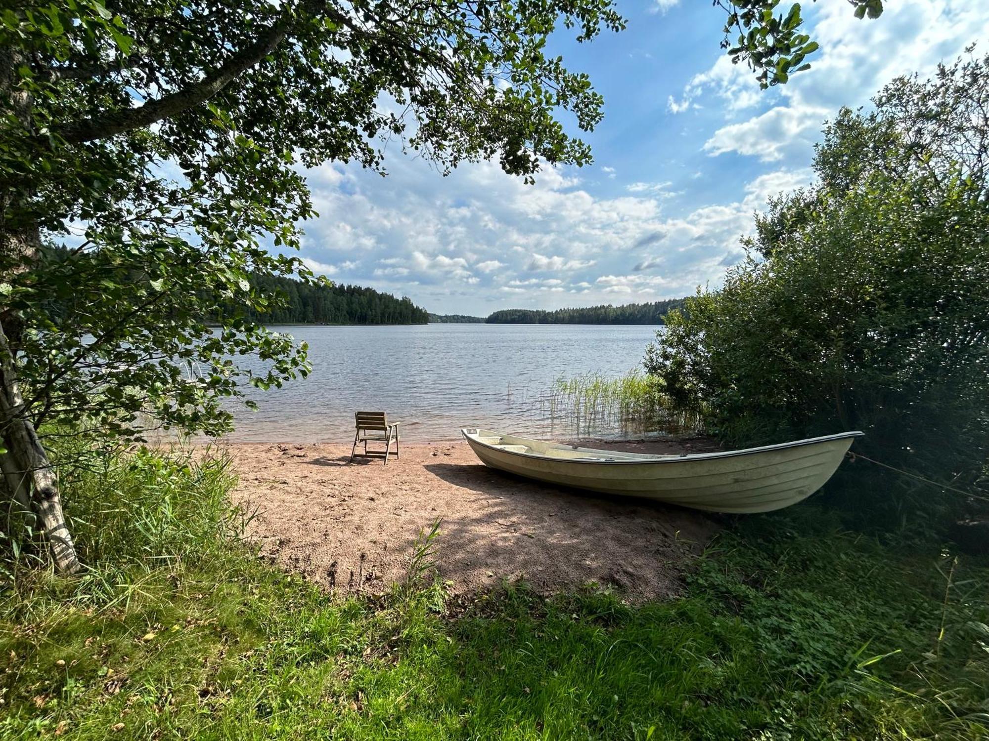 Sauna Cabin In The Heart Of Nuuksio National Park - Moekki Nuuksiossa Эспоо Экстерьер фото